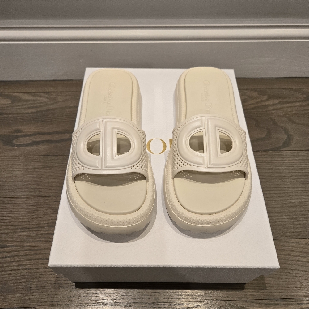 $720 Dior AUTHENTIC Rubber Dioriviera DClub Slide Sandals White EU 37 US 7 BNIB - Picture 7 of 11